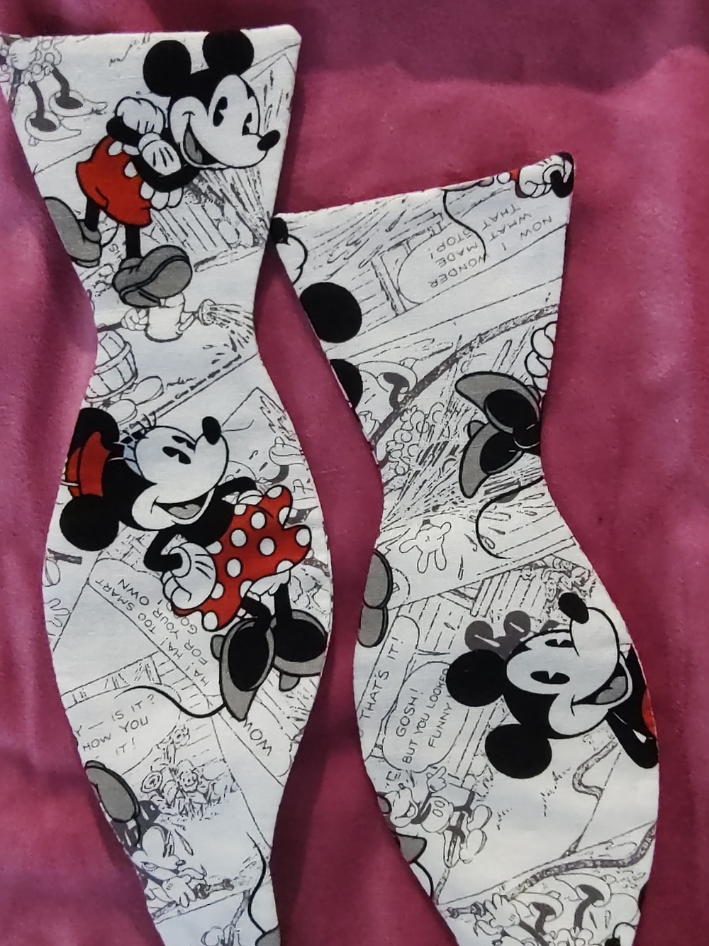 Disney Mickey and Minnie Mouse Bow Tie